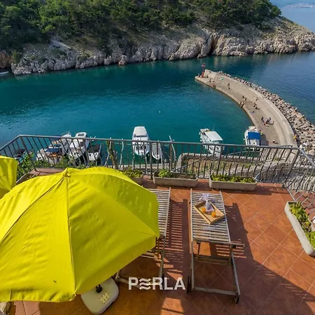 House Bella Mare With Sea View 50m From The In A Quiet Location In On Krk Island