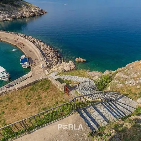 Ferienhaus House Bella Mare With Sea View 50m From The In A Quiet Location In On Krk Island *