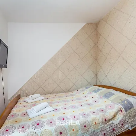 House Bella Mare With Sea View 50m From The In A Quiet Location In On Krk Island Ferienhaus