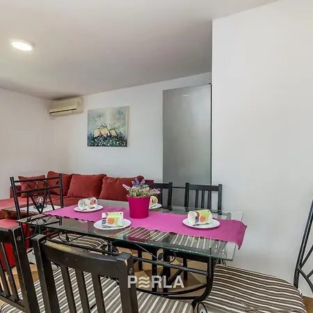 Ferienhaus House Bella Mare With Sea View 50m From The In A Quiet Location In On Krk Island