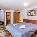 House Bella Mare With Sea View 50m From The In A Quiet Location In On Krk Island Case de vacanță