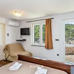 House Bella Mare With Sea View 50m From The In A Quiet Location In On Krk Island Case de vacanță *