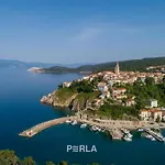 House Bella Mare With Sea View 50m From The In A Quiet Location In On Krk Island Case de vacanță Vrbnik (Primorje-Gorski Kotar)