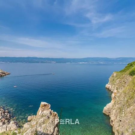 Dom wakacyjny House Bella Mare With Sea View 50m From The In A Quiet Location In On Krk Island Vrbnik (Primorje-Gorski Kotar)