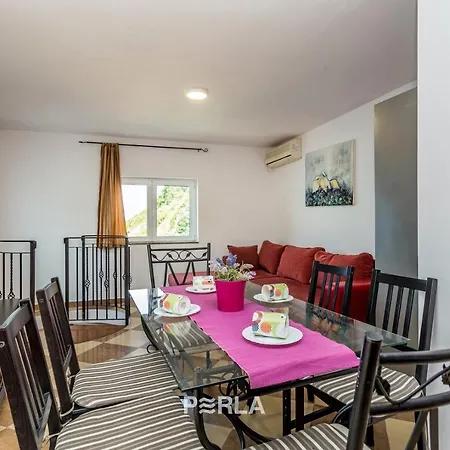 House Bella Mare With Sea View 50m From The In A Quiet Location In On Krk Island