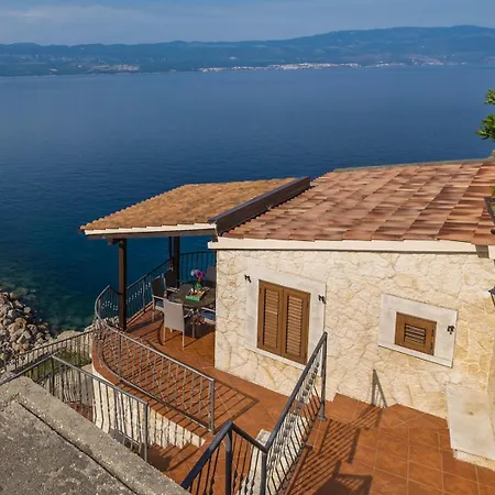 Casa vacanze House Bella Mare With Sea View 50m From The In A Quiet Location In On Krk Island Vrbnik (Primorje-Gorski Kotar)
