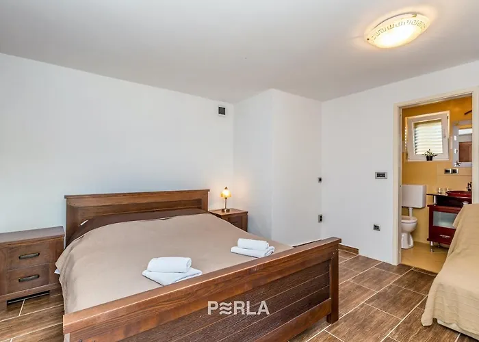 House Bella Mare With Sea View 50m From The In A Quiet Location In On Krk Island Casa vacanze Vrbnik (Primorje-Gorski Kotar)