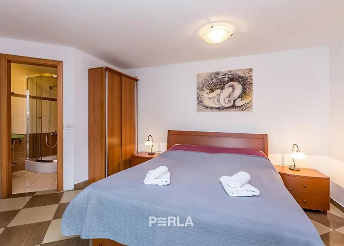 House Bella Mare With Sea View 50m From The In A Quiet Location In On Krk Island Casa vacanze