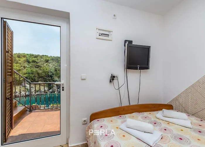 Casa vacanze House Bella Mare With Sea View 50m From The In A Quiet Location In On Krk Island Vrbnik (Primorje-Gorski Kotar)