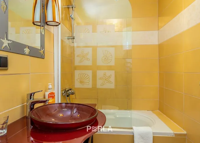 Casa vacanze House Bella Mare With Sea View 50m From The In A Quiet Location In On Krk Island